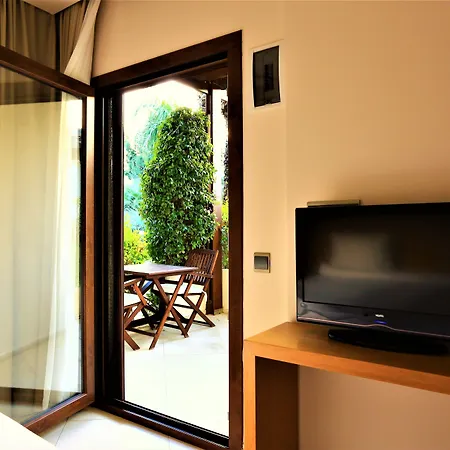 The Lifeco Bodrum Well-being Detox Center And Vegan (adults Only) מלון גולטורקבוקו