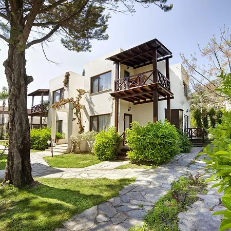 The Lifeco Bodrum Well-being Detox Center And Vegan (adults Only) מלון 3*